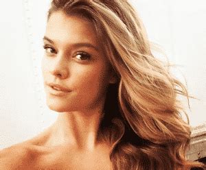 nina agdal naked pic|Nina Agdal Naked on Vacation Is the Best Present We Received。